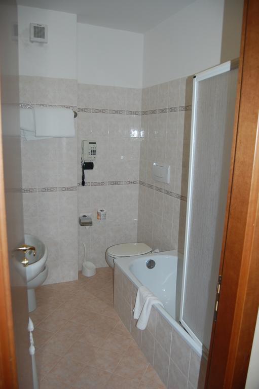 Grand Hotel Moroni Finale Ligure Phòng bức ảnh